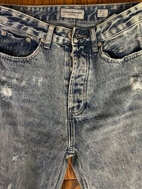 LIKE NEW (worn once) Lucky Brand Jeans 100% Cotton 90’s high rise Jeans